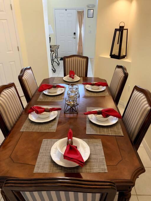 Minutes To Disney! Spacious Home W/ Private Pool, Themed Rooms! Orlando Luaran gambar